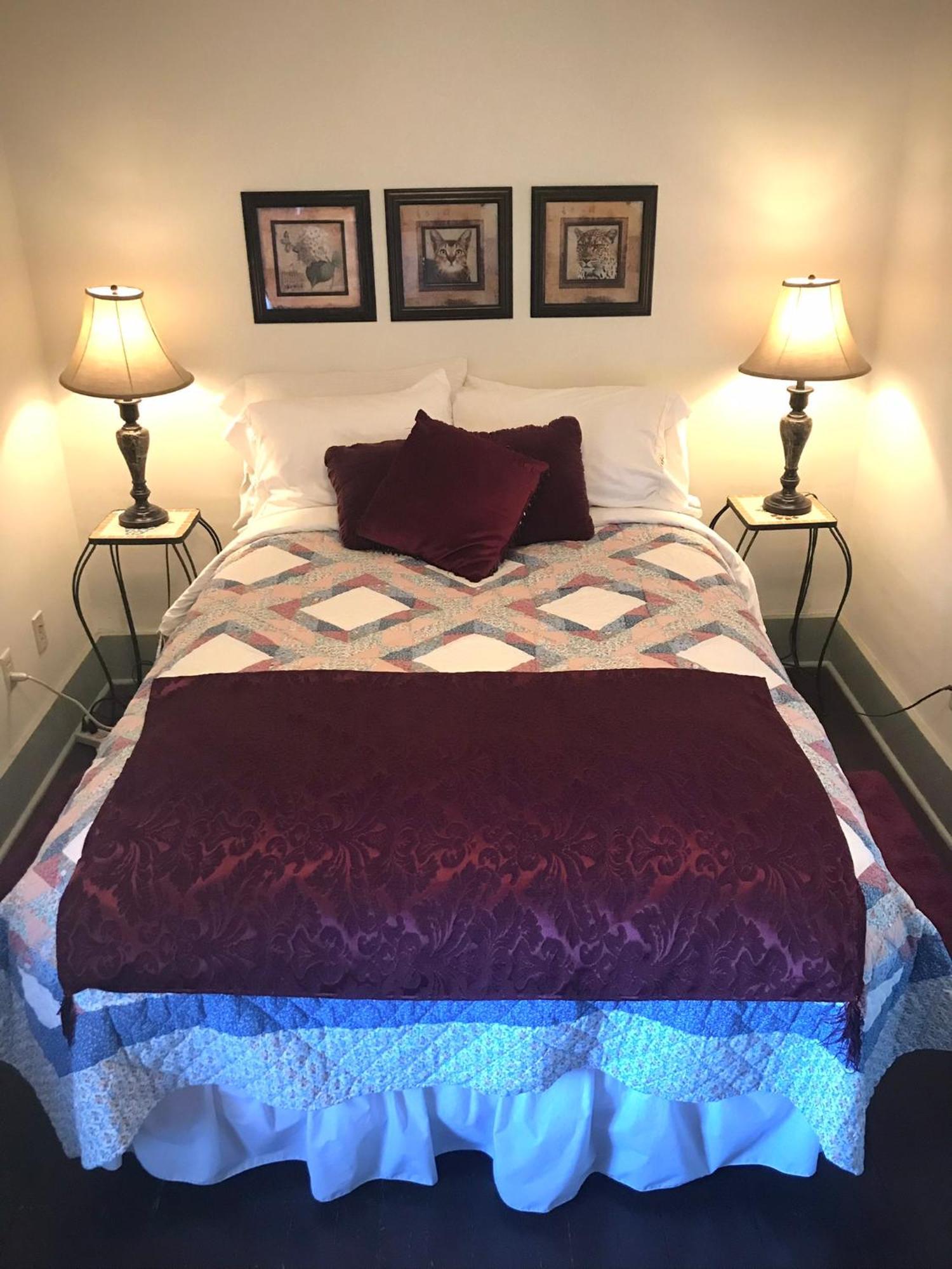 The Queen, A Victorian Bed & Breakfast Bellefonte Exterior foto