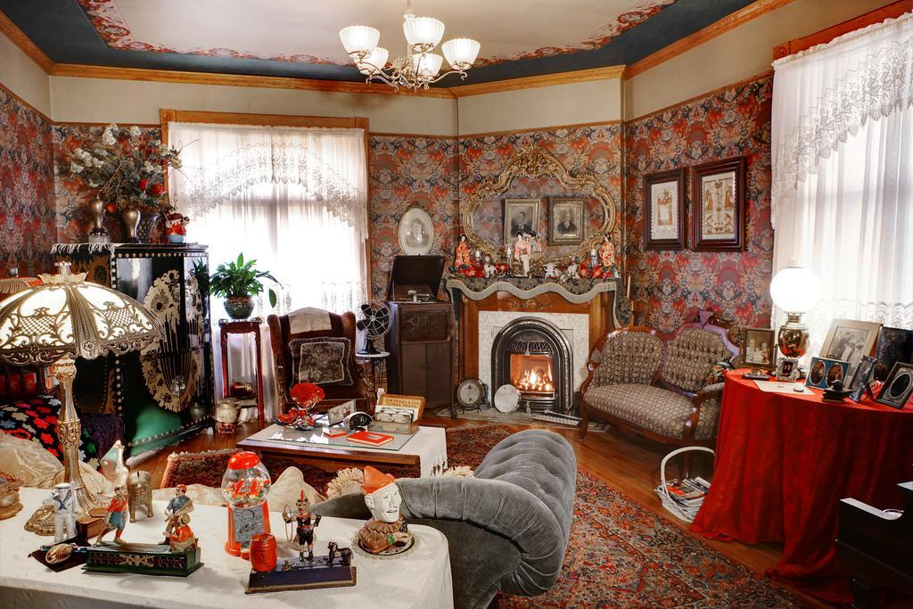 The Queen, A Victorian Bed & Breakfast Bellefonte Exterior foto